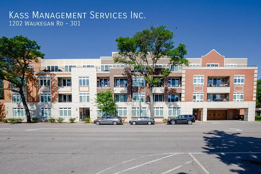 1202 Waukegan Rd, Glenview, IL – photo 2