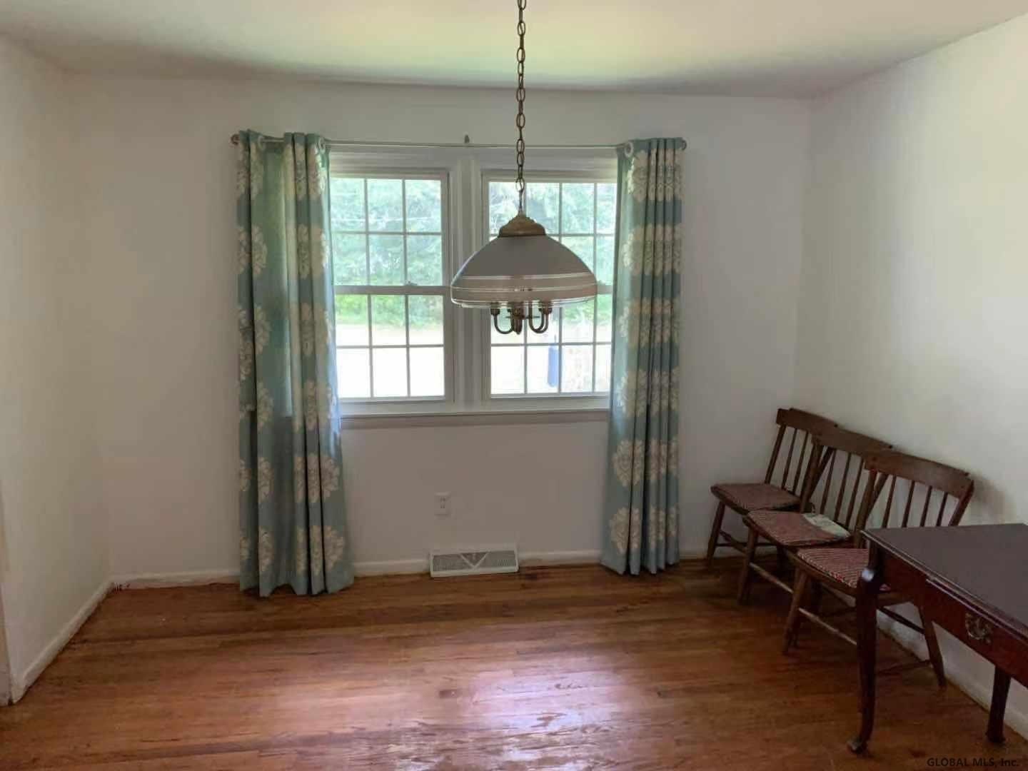 79 Devon Rd – photo 5