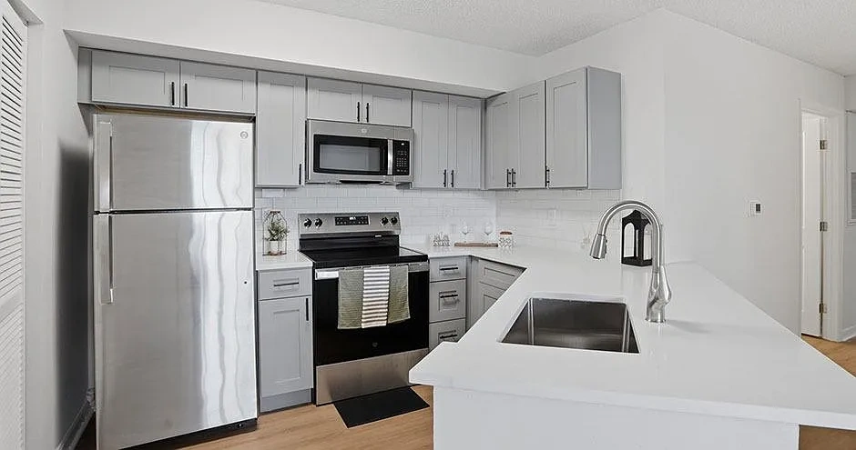 Lakes at North Port Apartments – photo 4