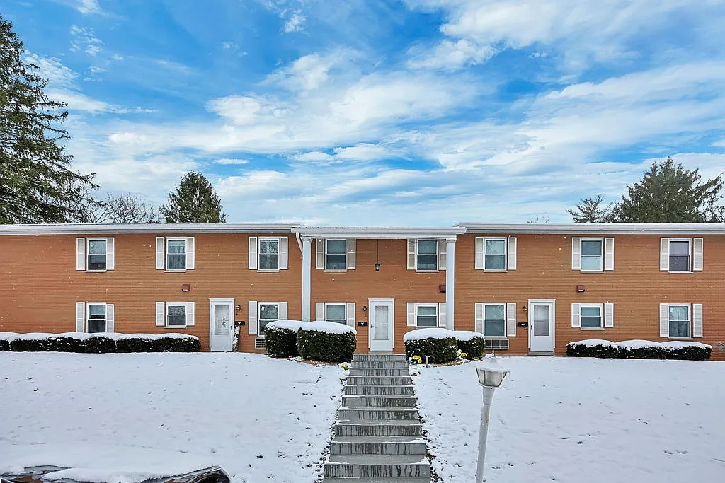 New Concord Apartments – photo 1