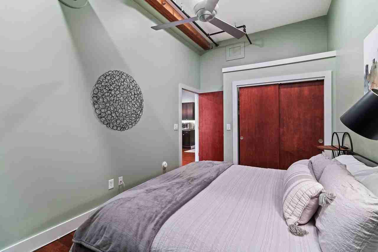 1260 W 4th St unit 1593984P – photo 4