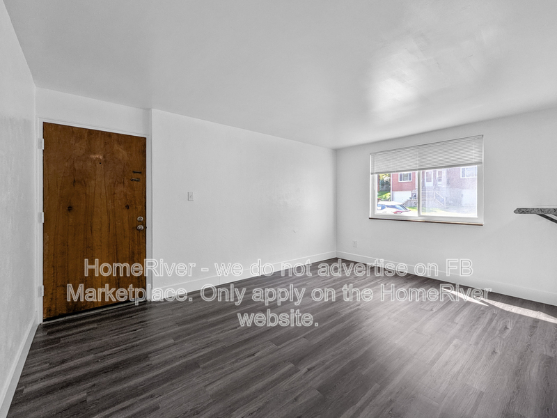 781 Cooke Dr unit 1 – photo 4