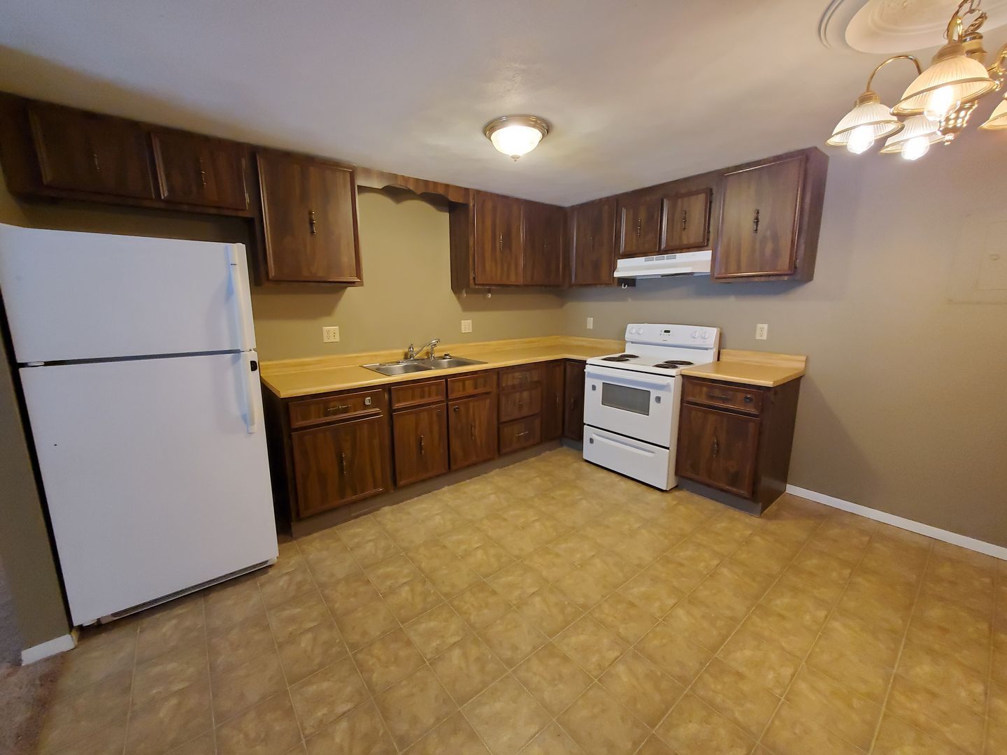 210 N High St unit 106 – photo 4