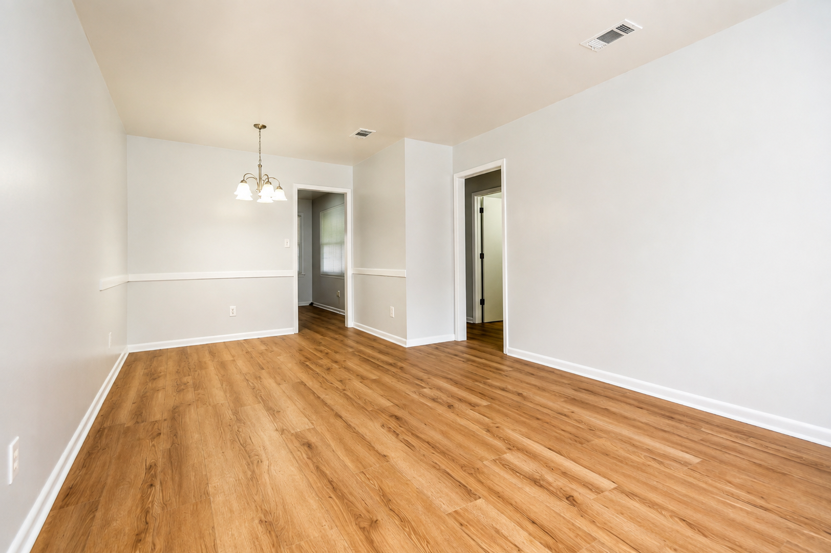720 Montclair Dr – photo 4