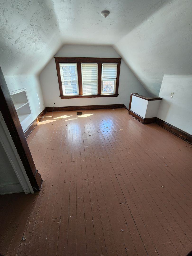 2664 Hampshire Rd unit Unit 3 – photo 2