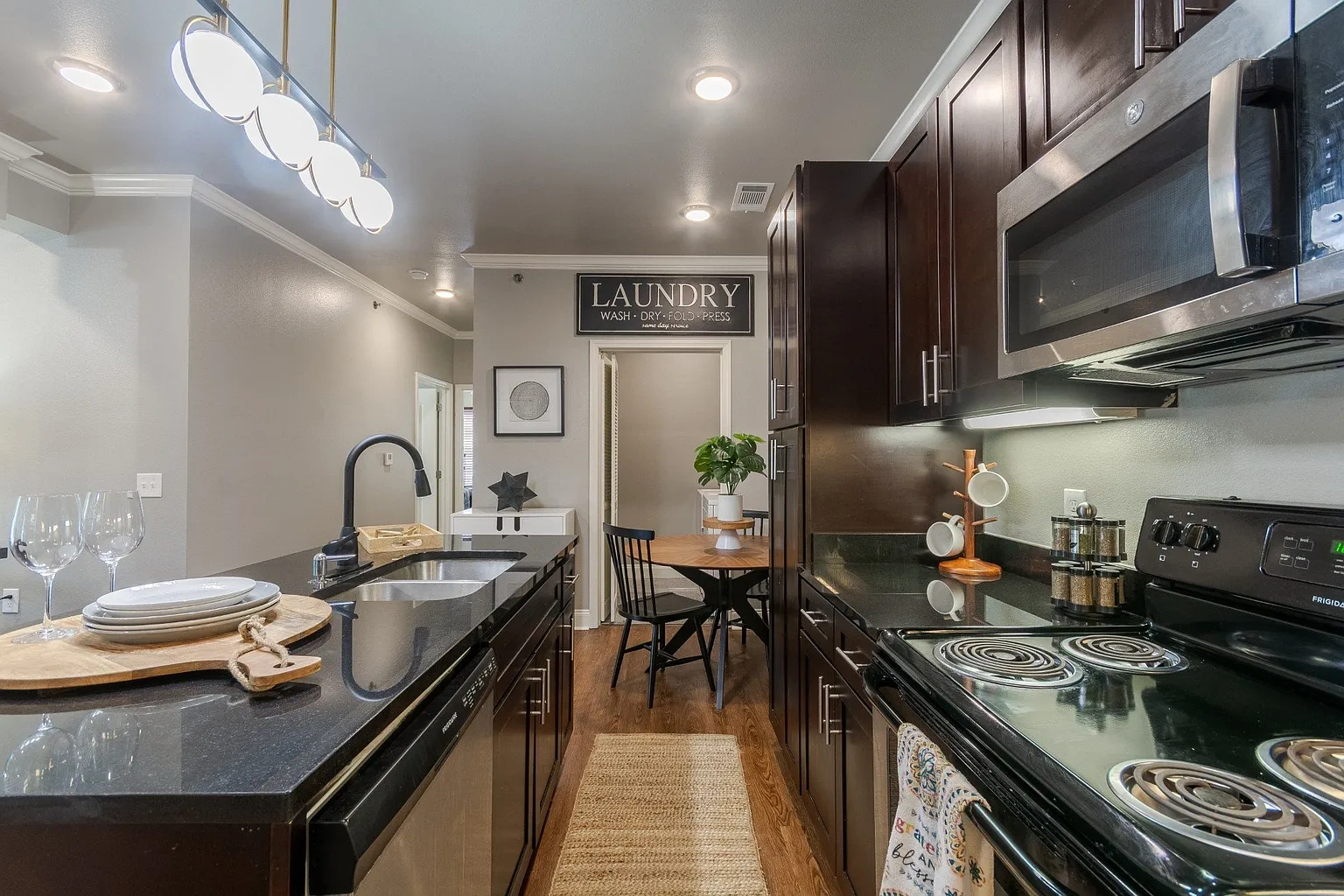 Arlo Luxury Apartment Homes – photo 3