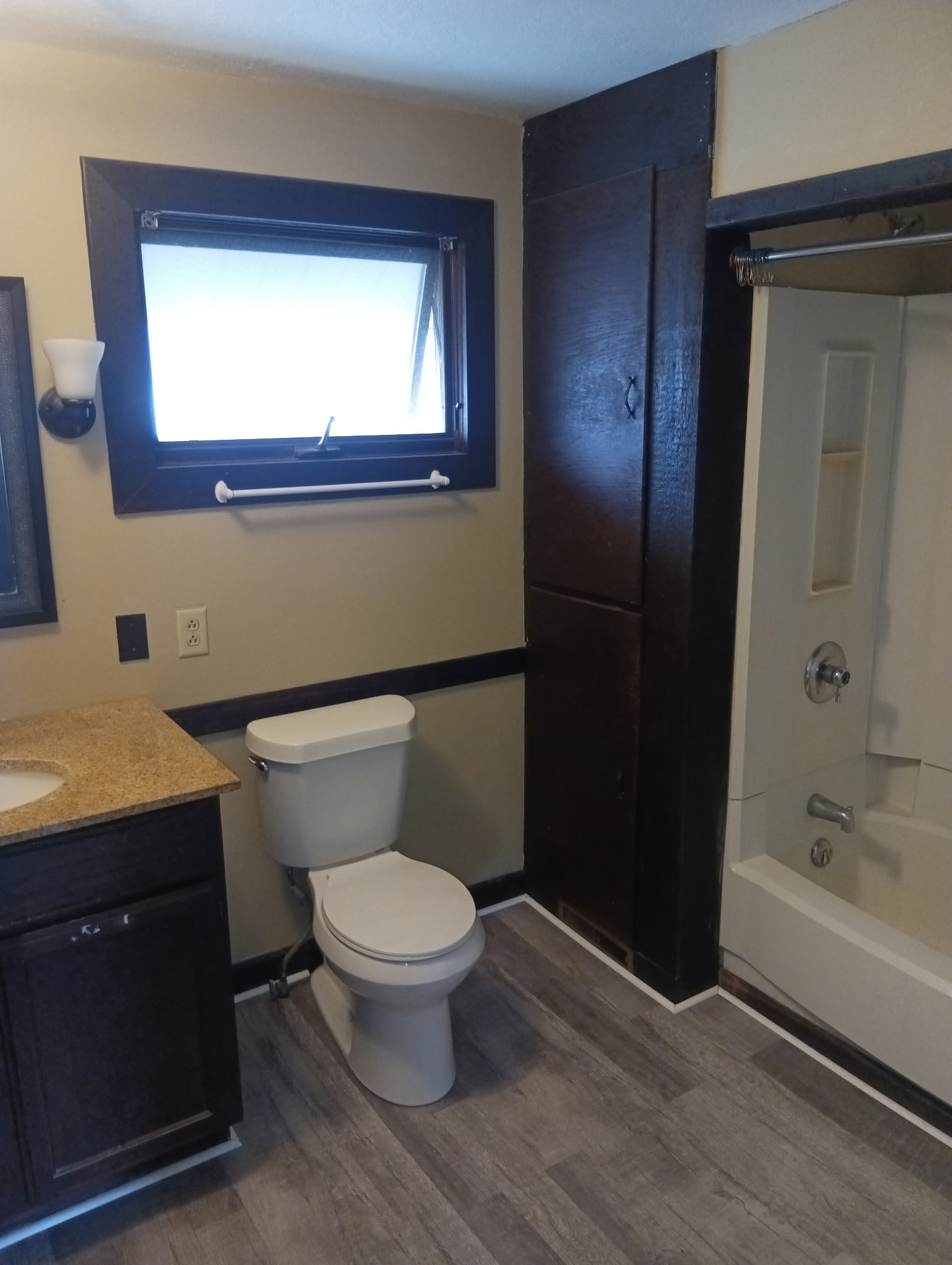622 Broad Ave NW unit 2 – photo 4