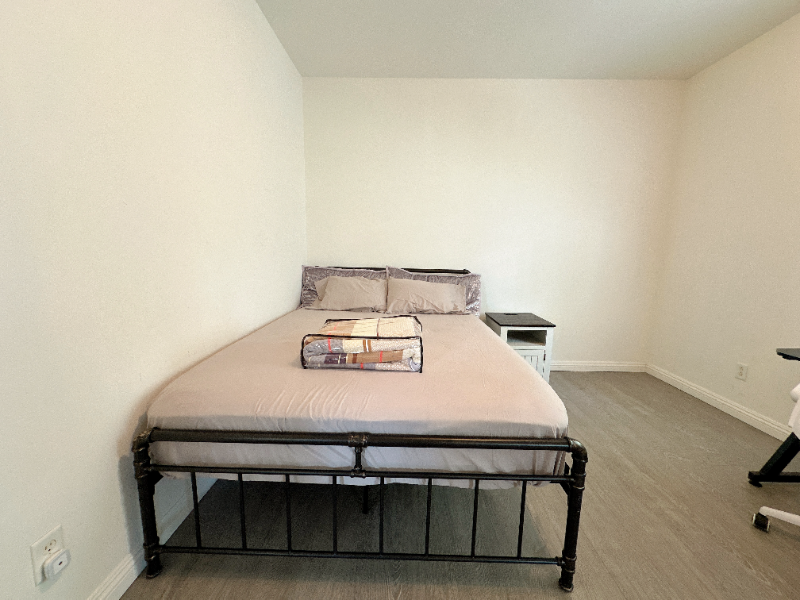 13703 Turf Paradise St – photo 3