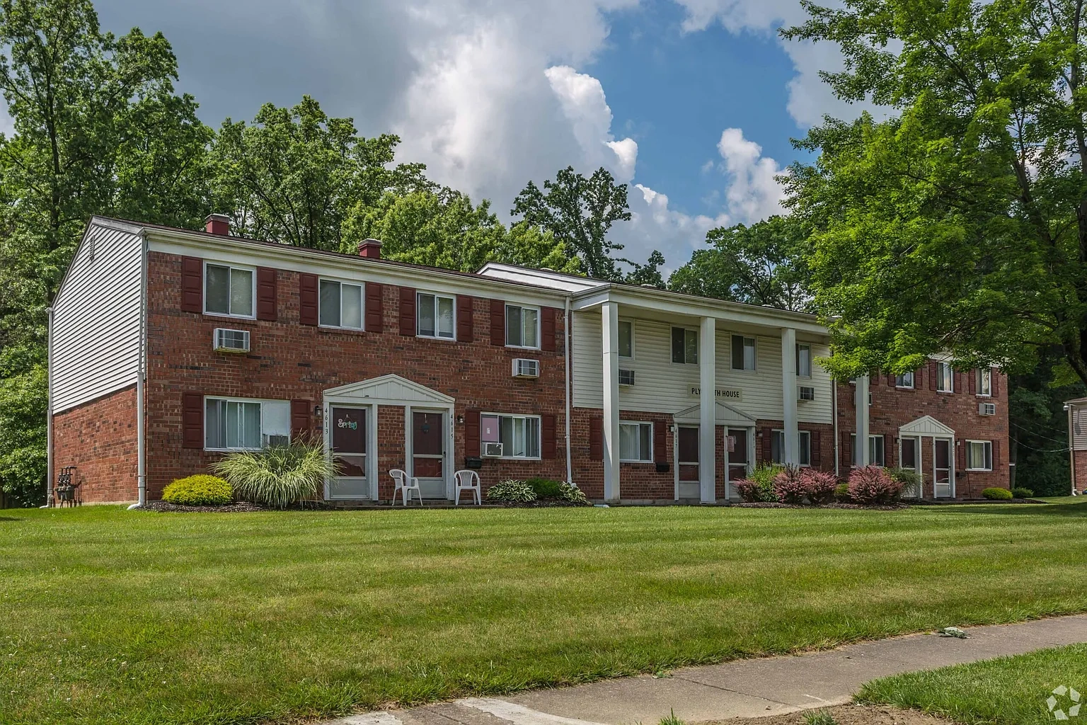 Central Park West Apartments & Townhomes – photo 3