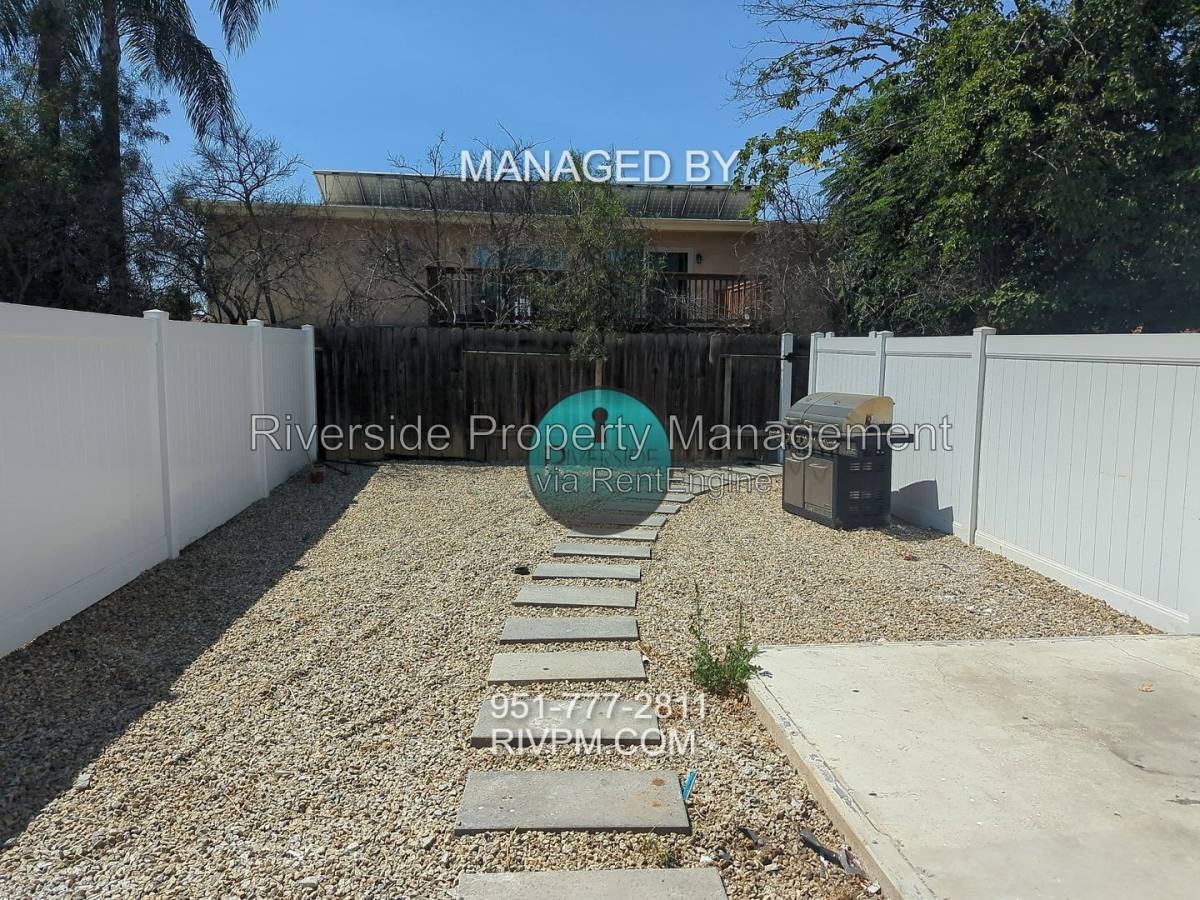 23119 Donahue Ct unit 2 – photo 2