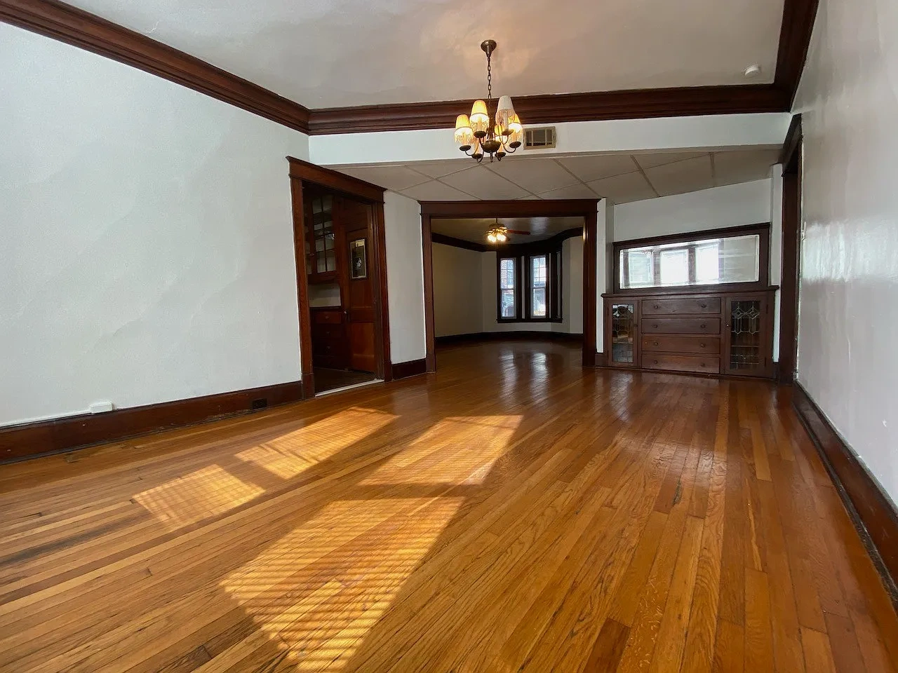Grand Connecticut Building – photo 1