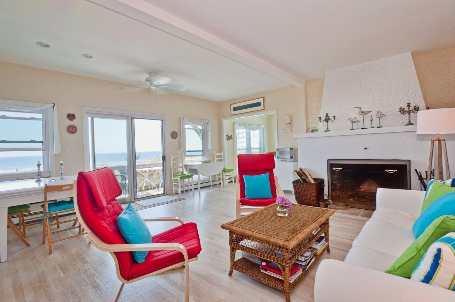 175 Beach Ave unit 3 – photo 4