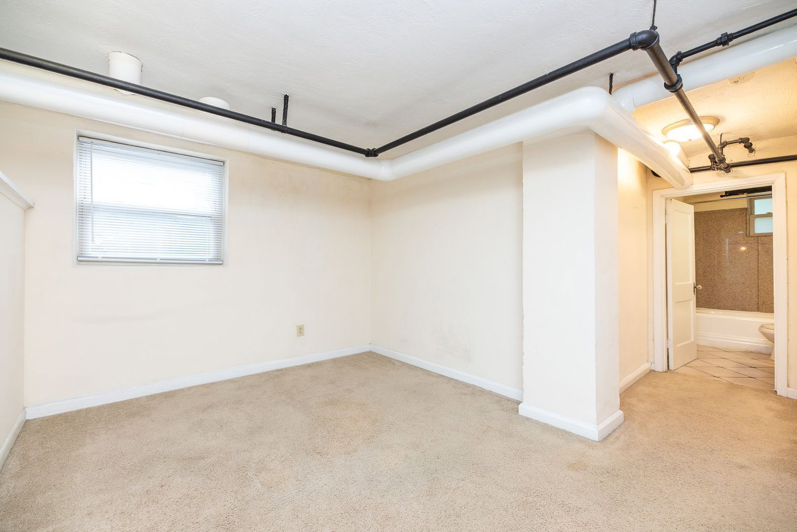 2802 Digby Ave unit 9 – photo 3