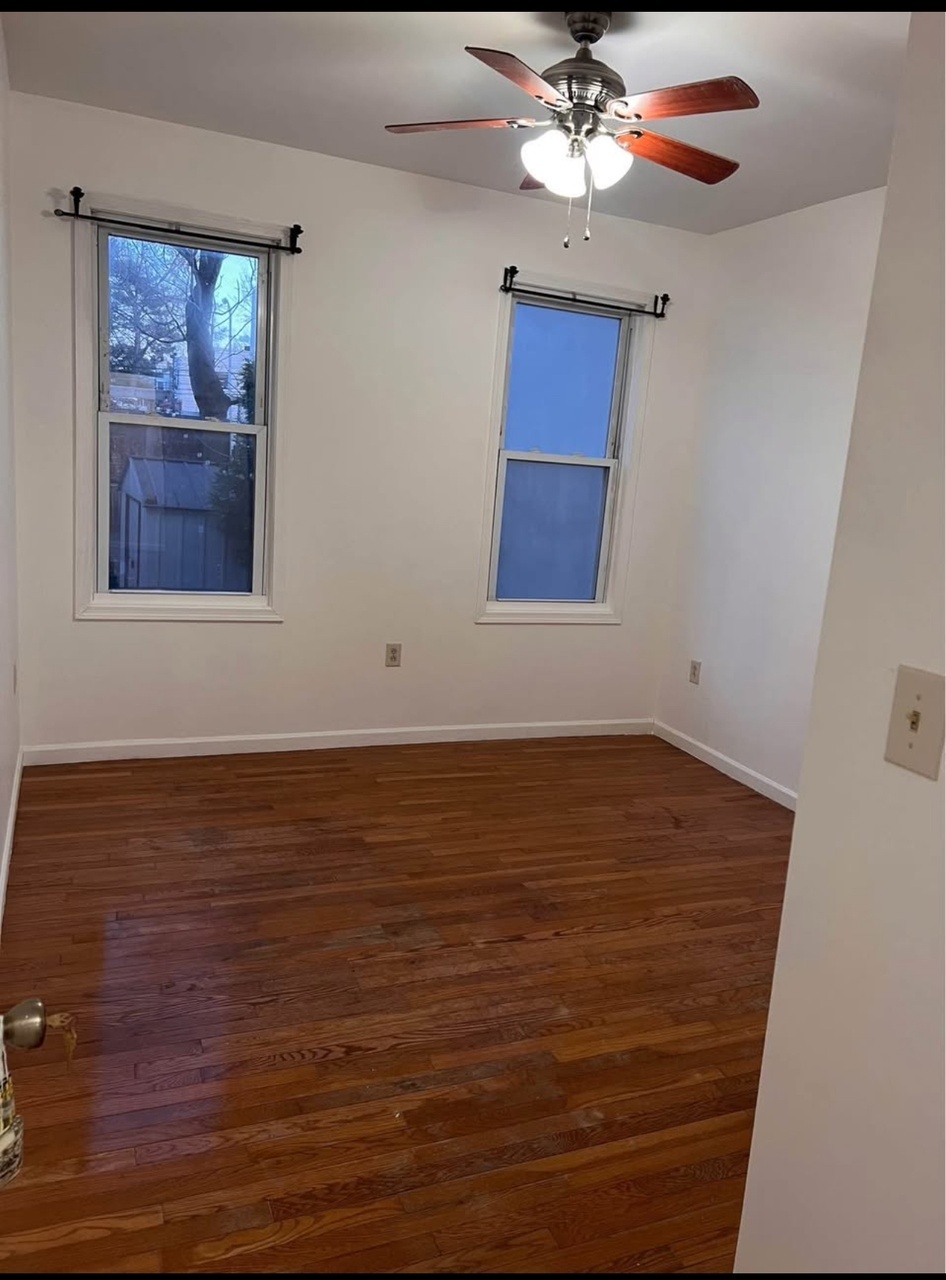 218 Delaware Ave – photo 3
