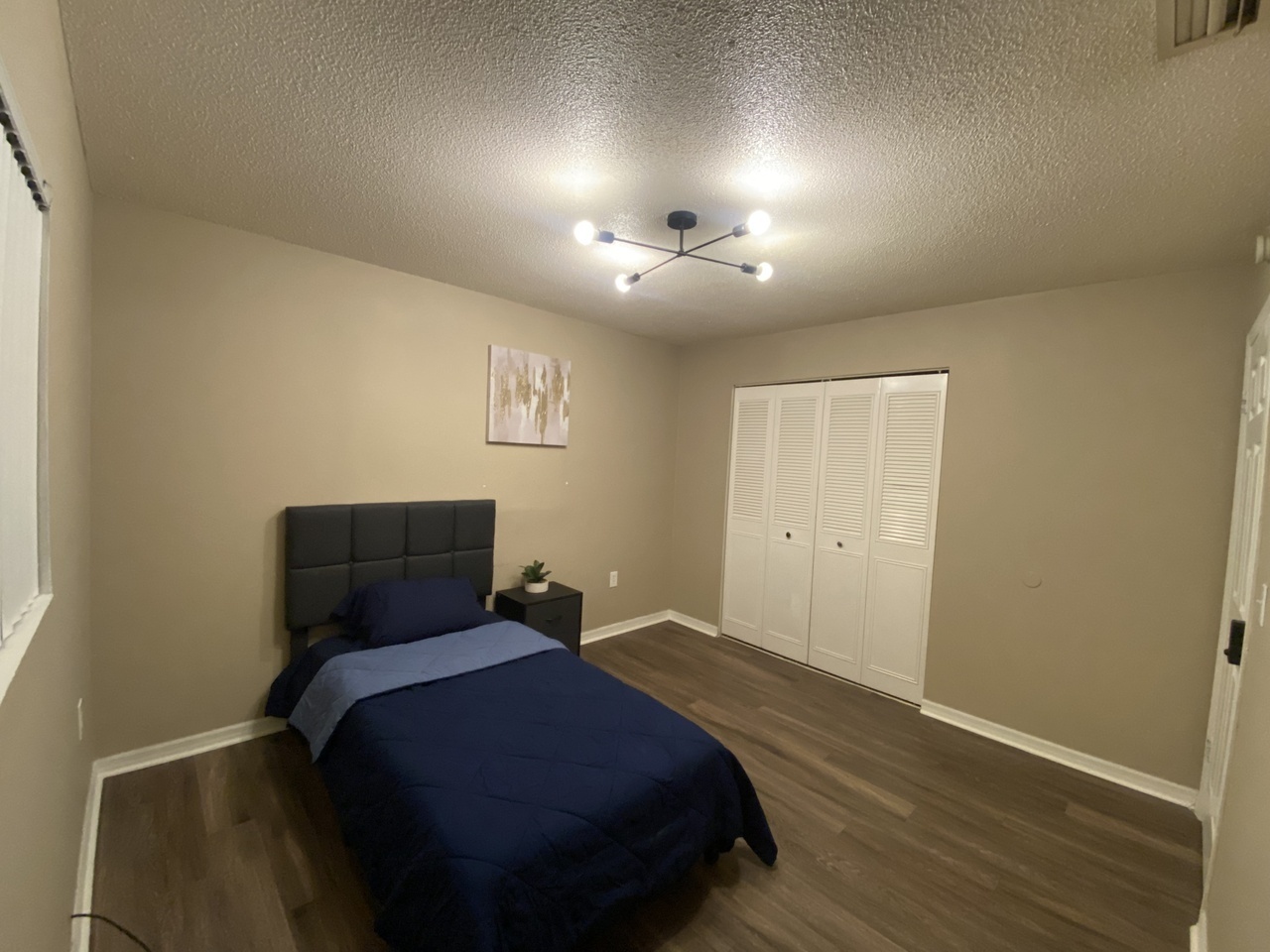 604 Glad Rd unit 3 – photo 1