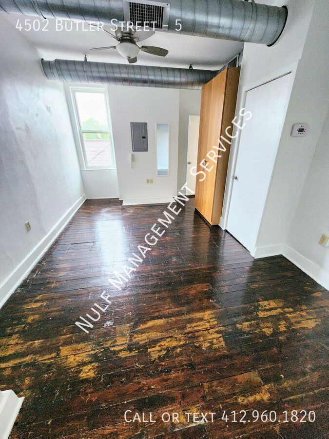 4502 Butler St – photo 2