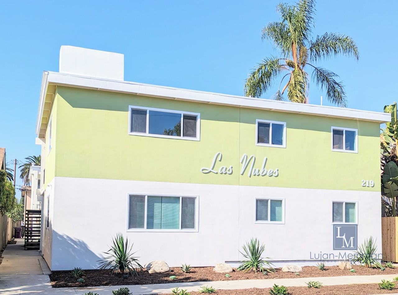 219 Loma Ave unit 7 – photo 3
