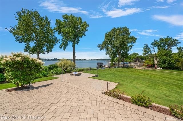 2980 Middlebelt Rd – photo 2