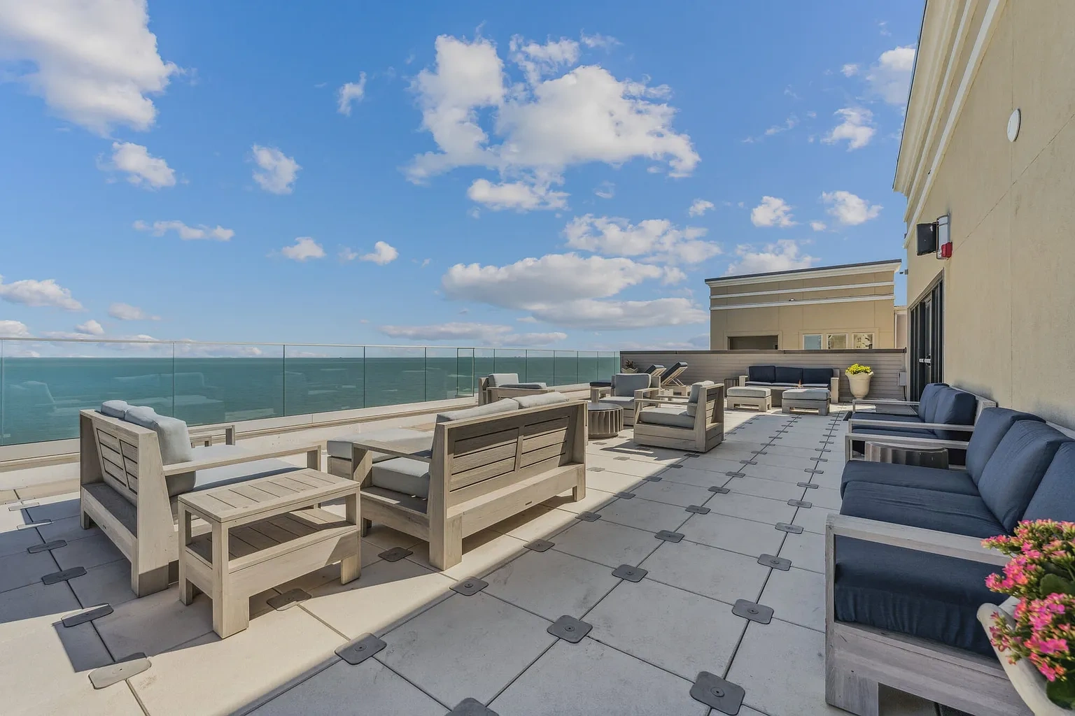 The Alexa Luxury Apartments I & II – photo 3