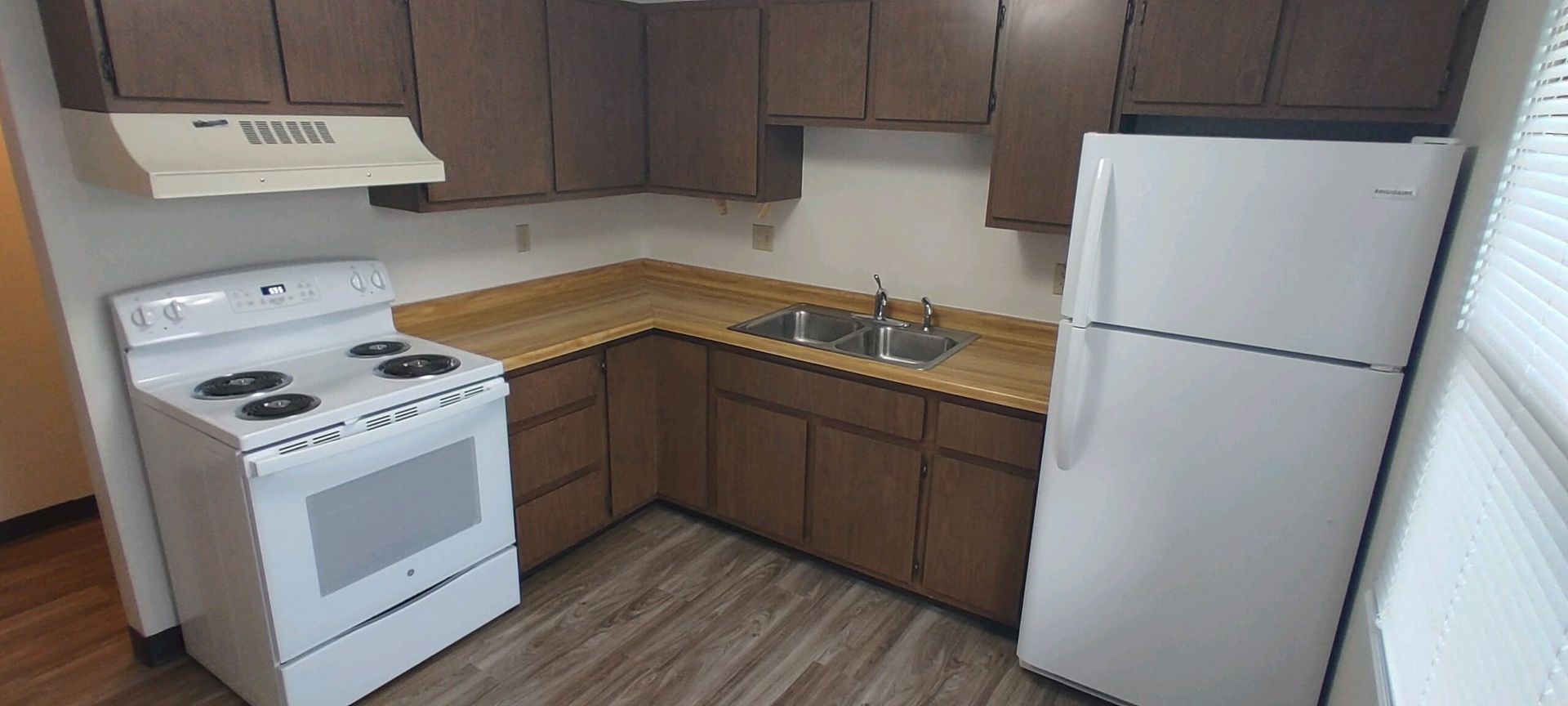 1200 University Dr unit 1260-14 – photo 3