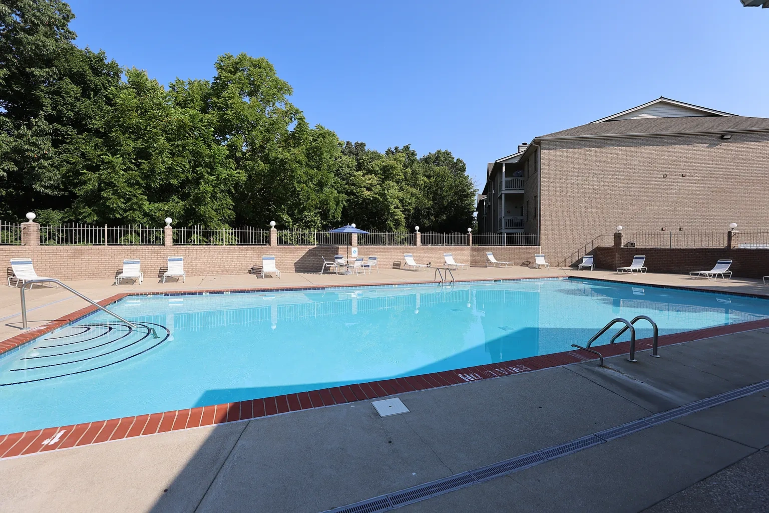 Providence Hill Apartments – photo 3