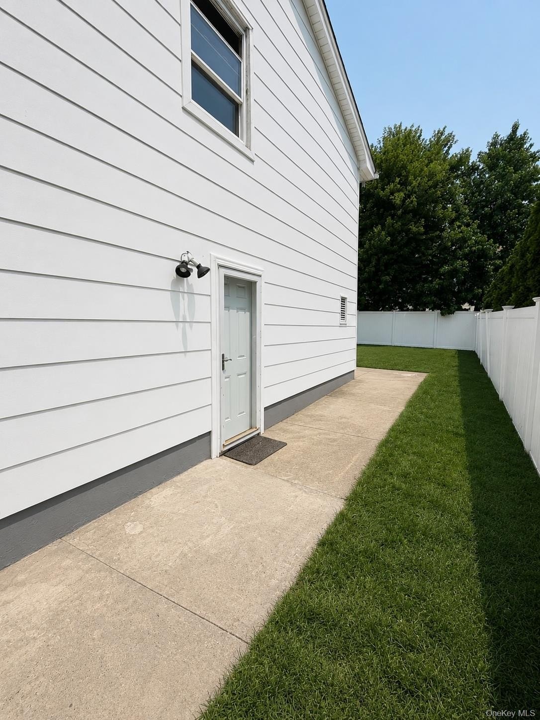 272 Davenport St – photo 2