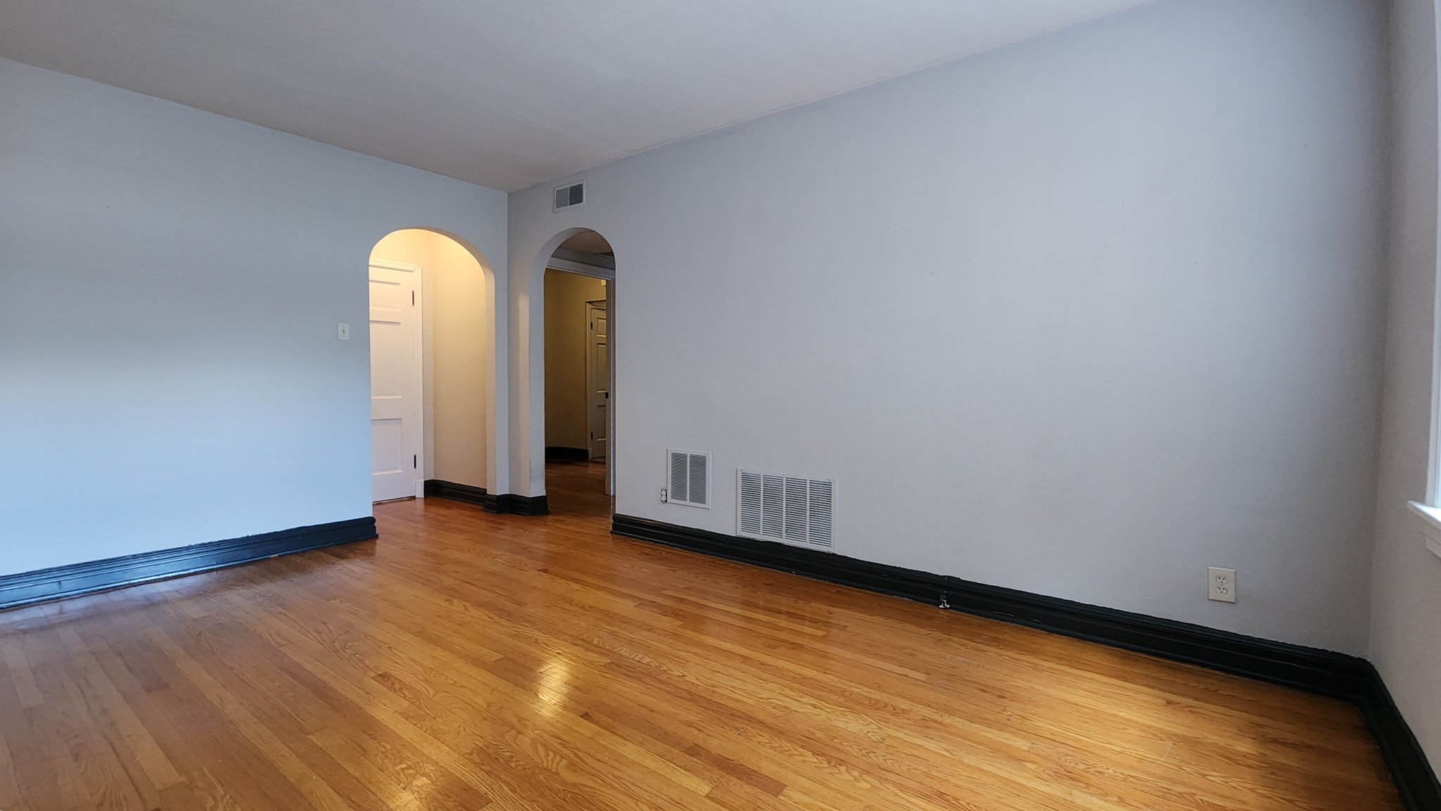 1019 Sanford Ave unit 1S – photo 1