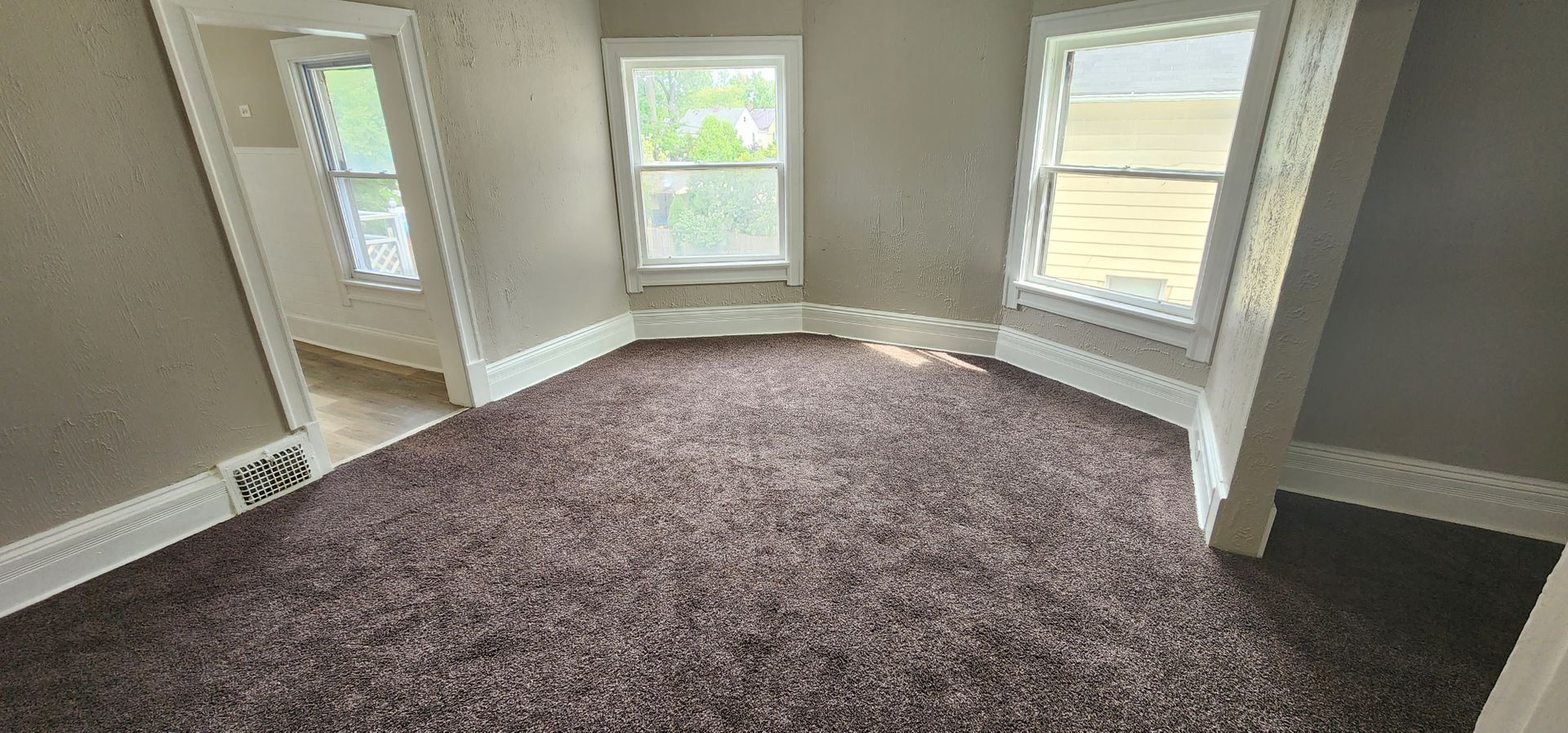 3404 Archwood Ave unit Unit 2 – photo 4