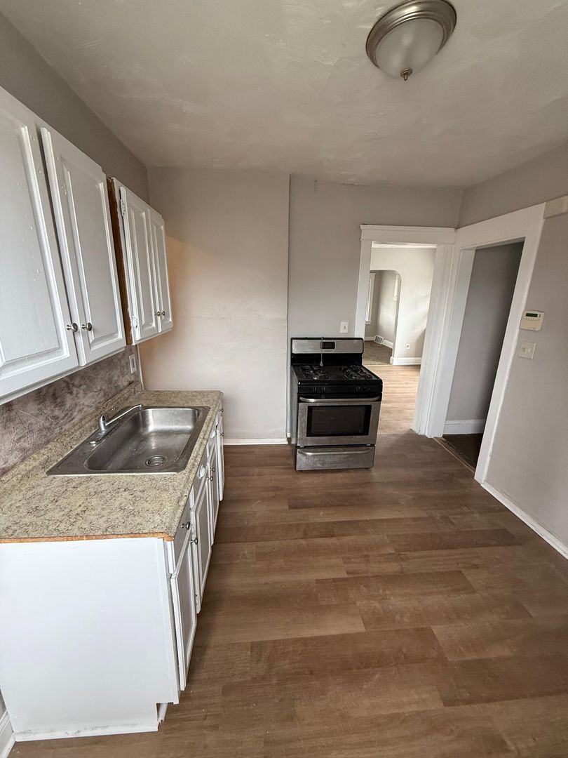 10005 Mt Auburn Ave unit UP – photo 3
