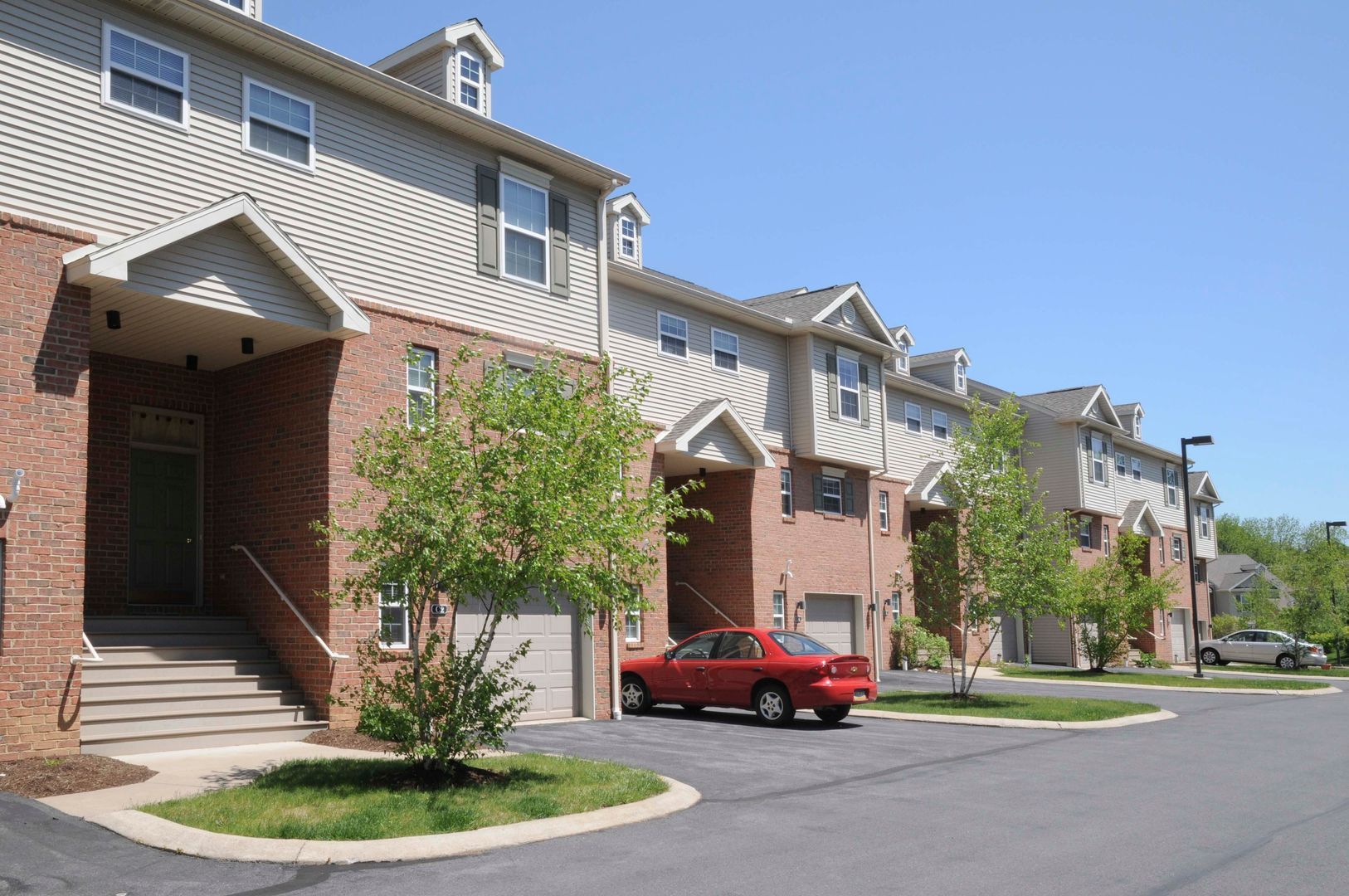 1051 Teaberry Ln – photo 1