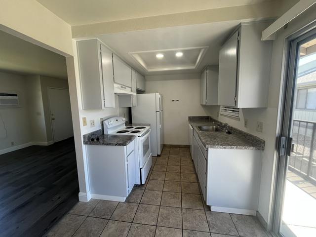 556 N Lincoln Ave unit 32 – photo 5