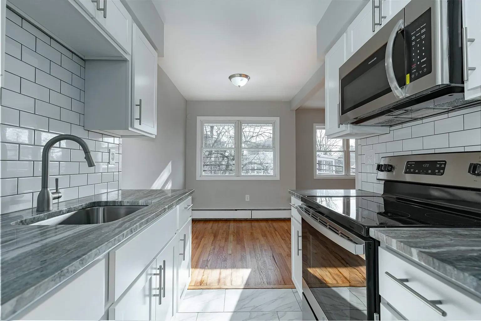 55 Carroll Apartments – photo 3