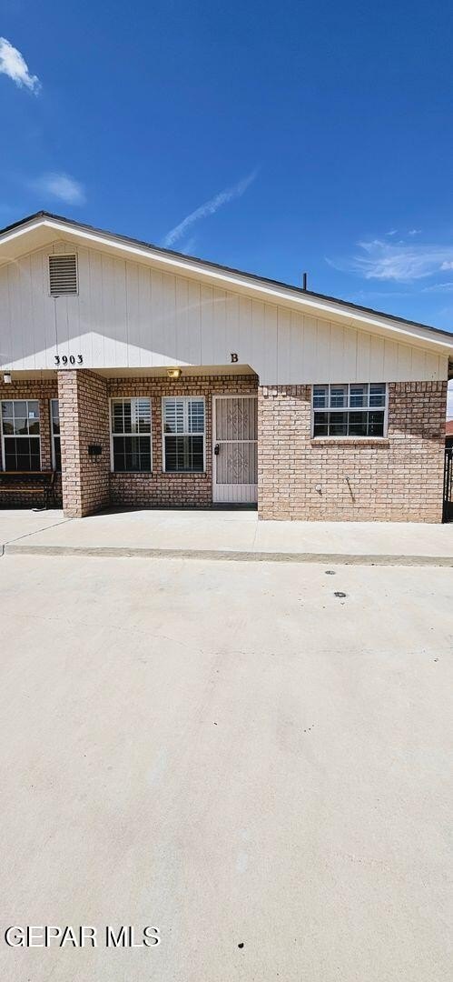 3903 Van Buren Ave #B – photo 2