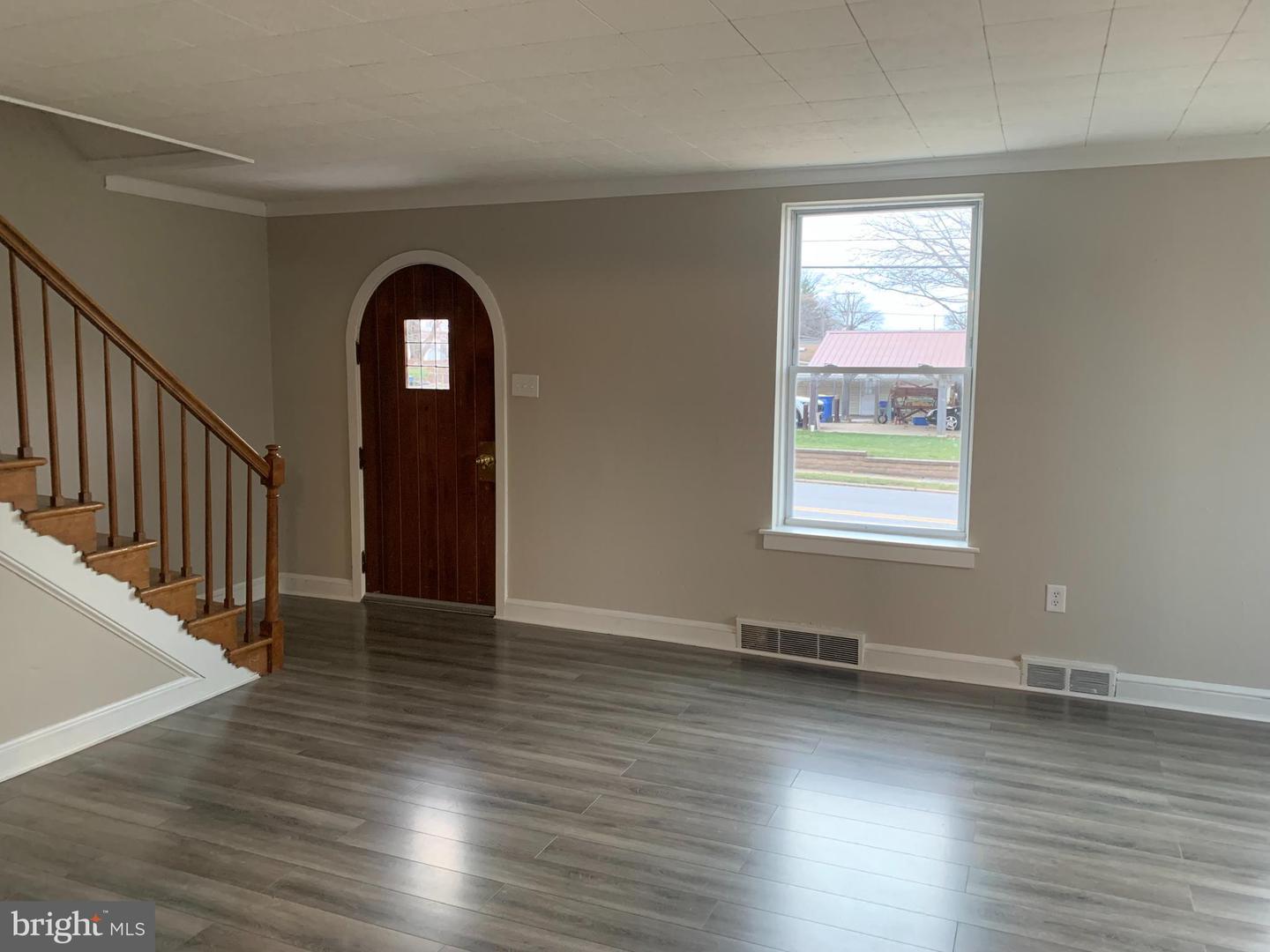 501 Hill St – photo 3