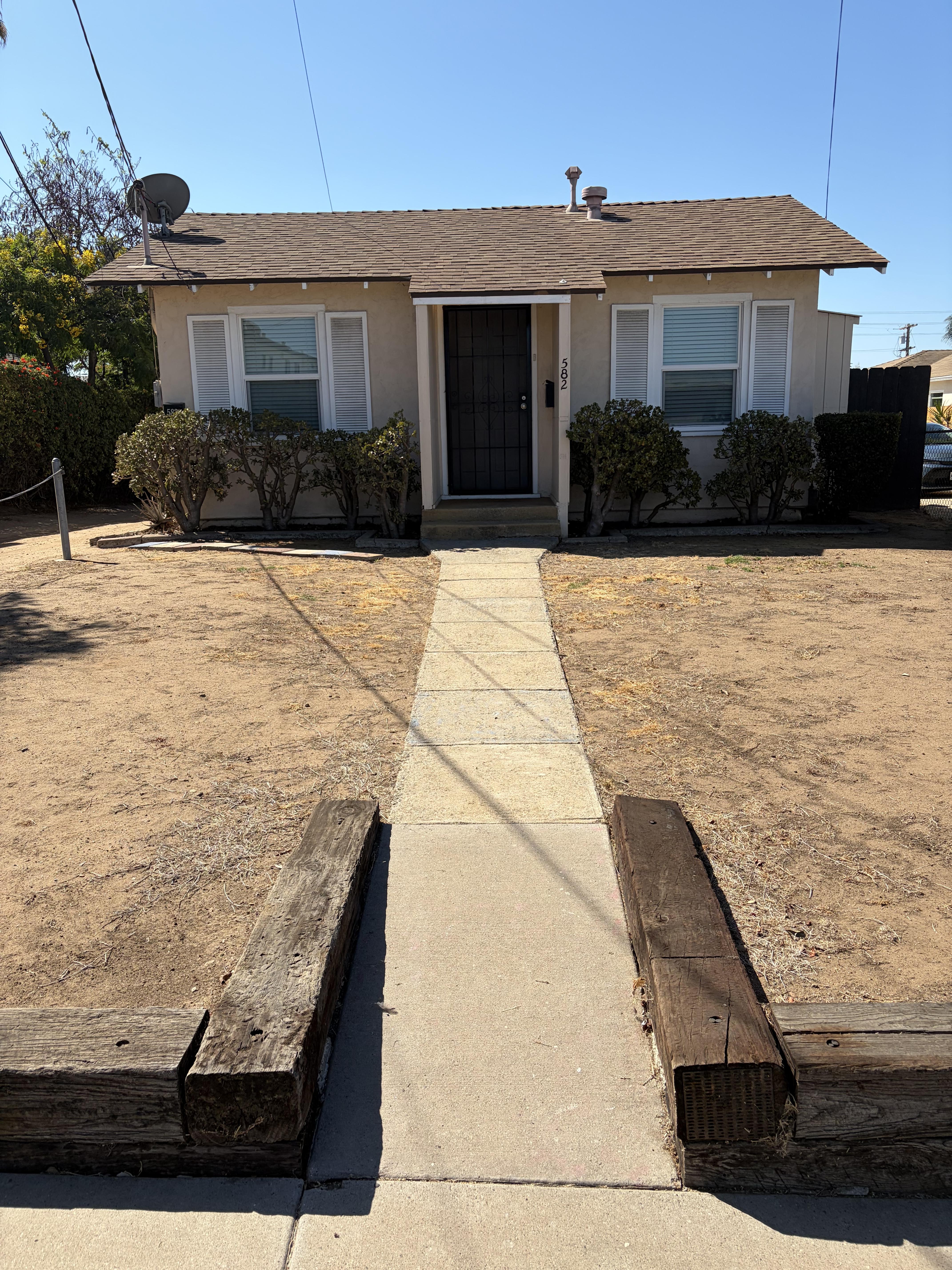 582 Mc Intosh St – photo 2