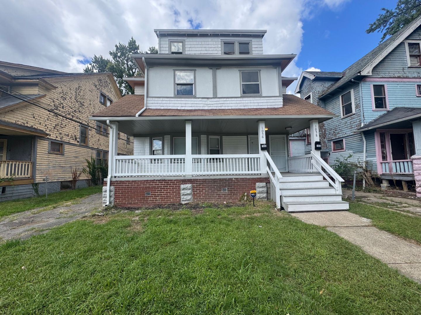 1056 E 99th St unit Up unit – photo 1