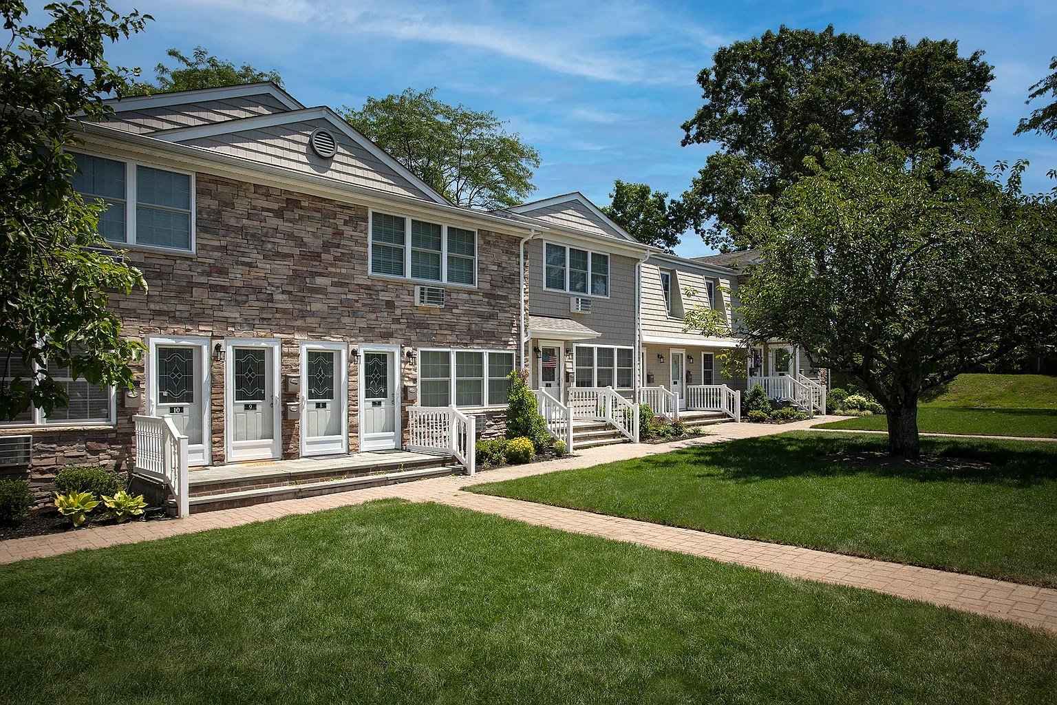 Fairfield Village At Commack – photo 2