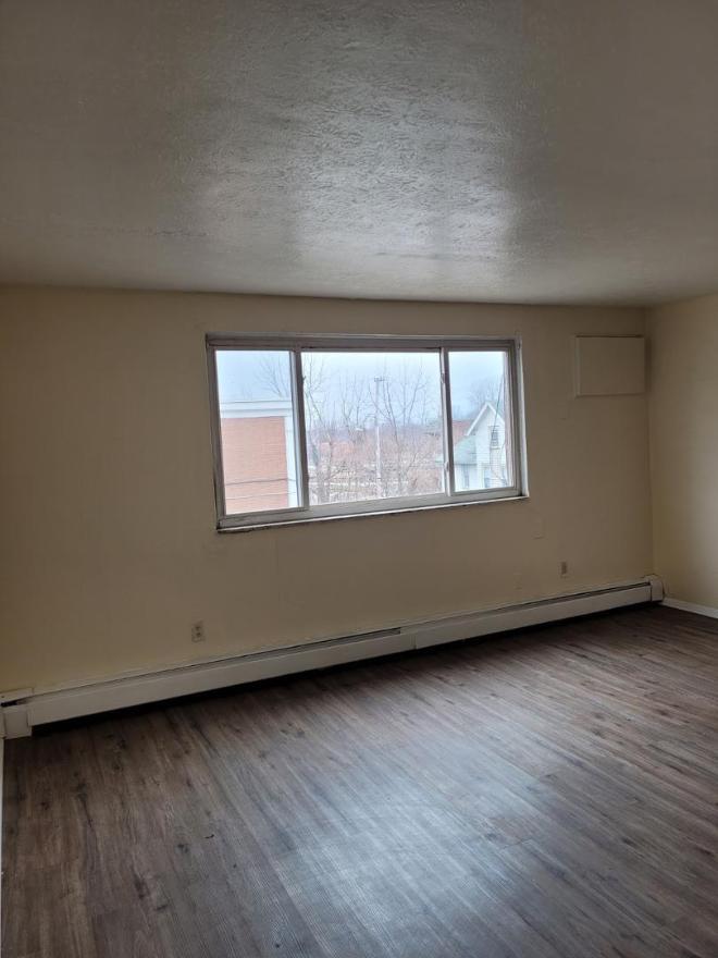 14815 Euclid Ave – photo 3