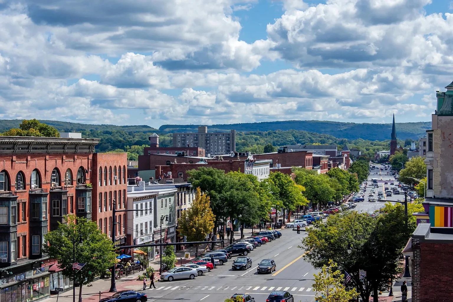 472 Main St – photo 5