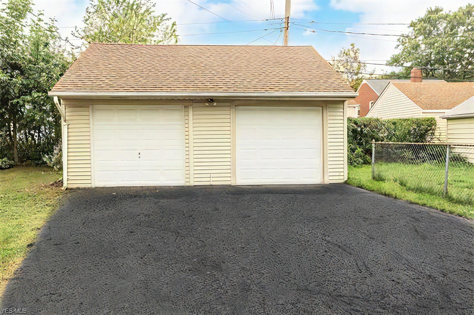 23908 E Baintree Rd – photo 5