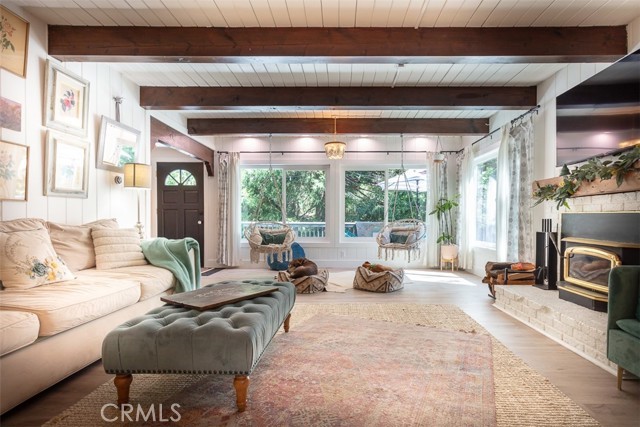 220 Oak Dr – photo 5