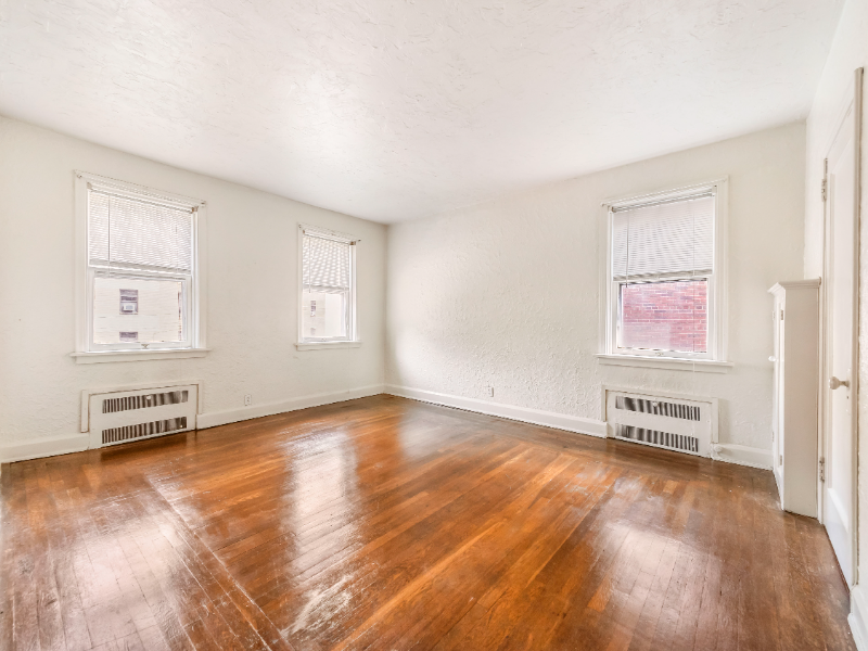 5556 Covode St unit 4 – photo 2