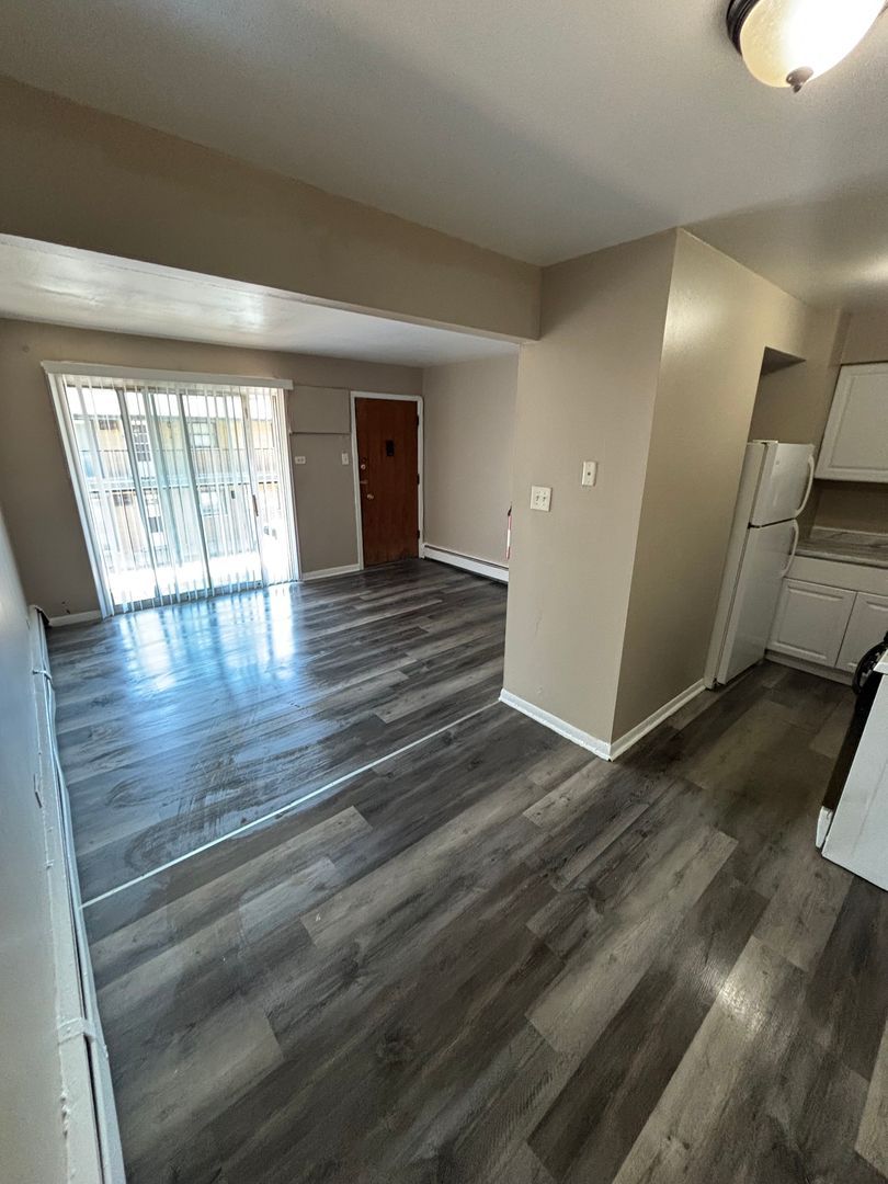 12500 Lincoln St unit 12 – photo 2