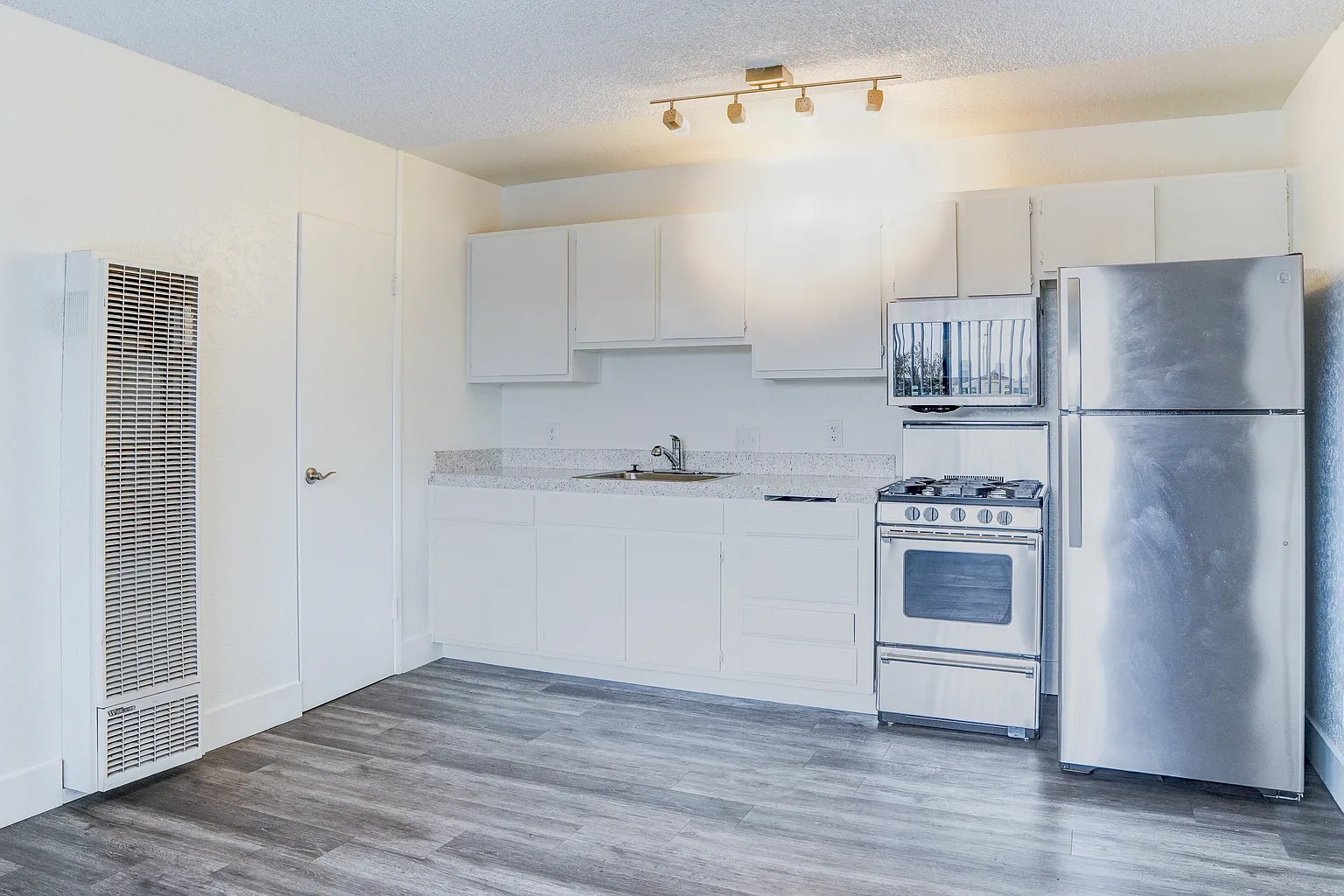 Seapointe Village Apartments – photo 5