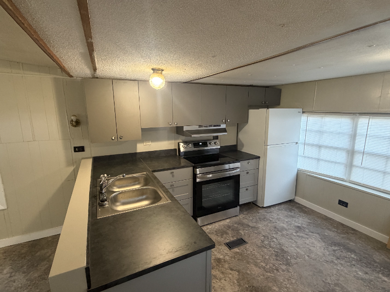 129 Edwards St SE – photo 3