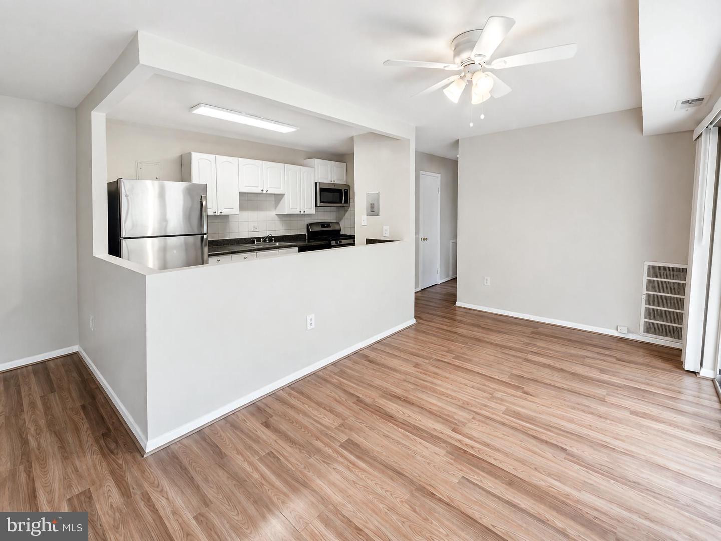 5107 Crossfield Ct unit 306 – photo 4