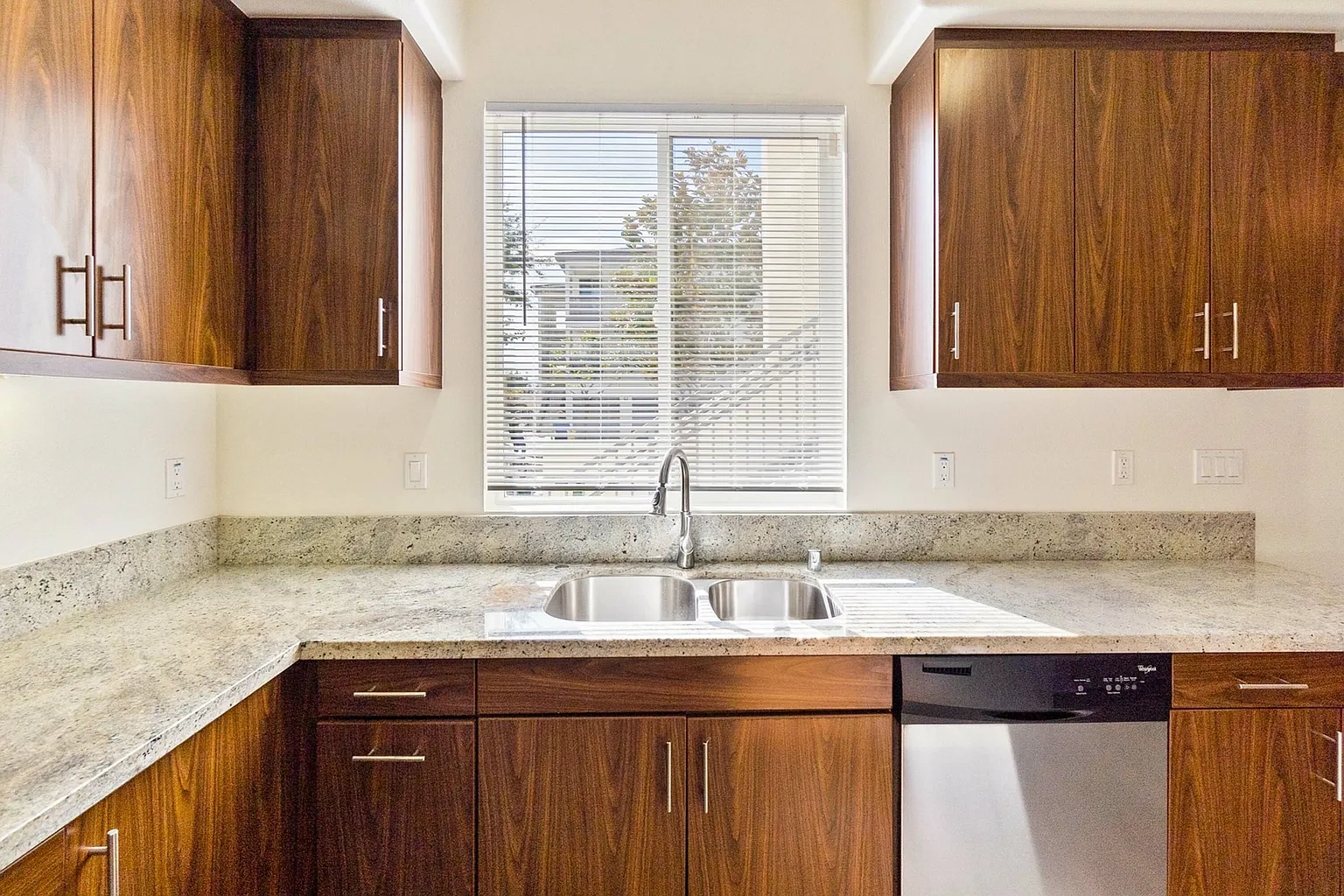 LuxLiv Apartments – photo 5