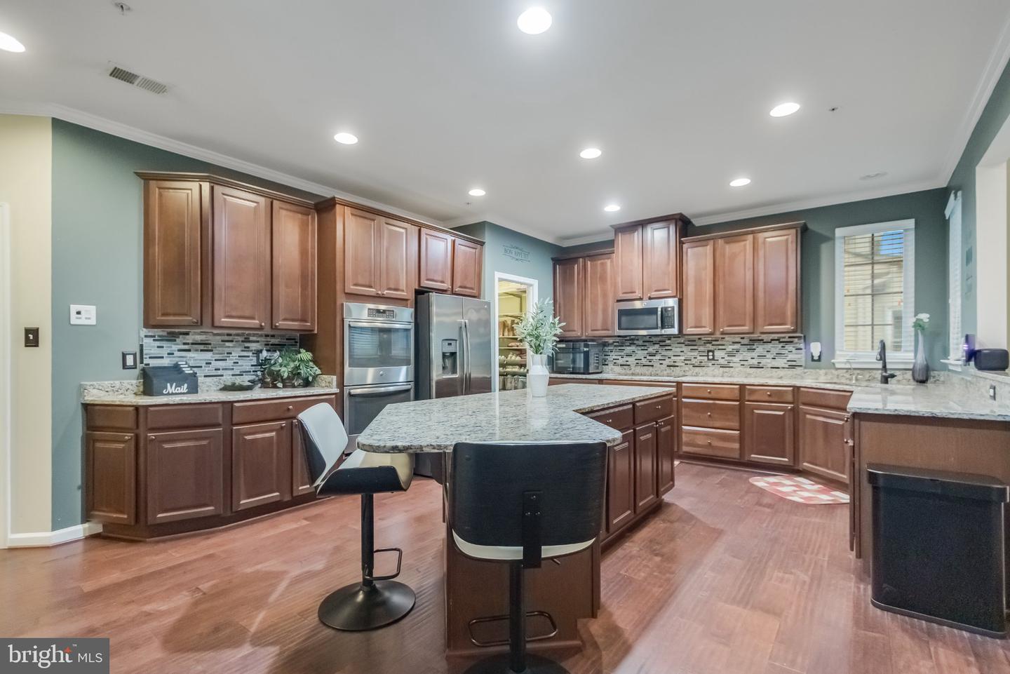 10600 Sugarberry St – photo 5