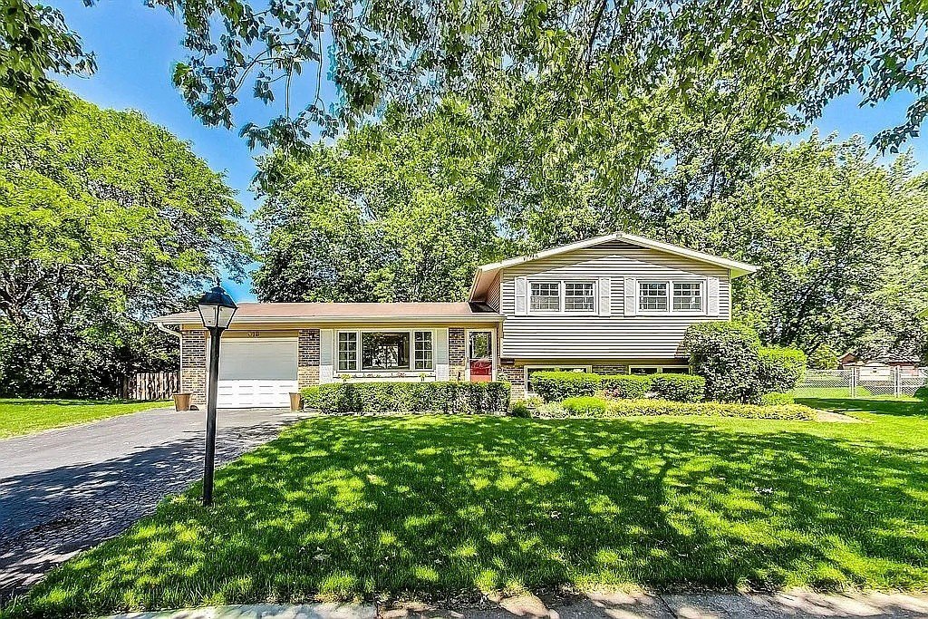 318 W Hackberry Dr – photo 1