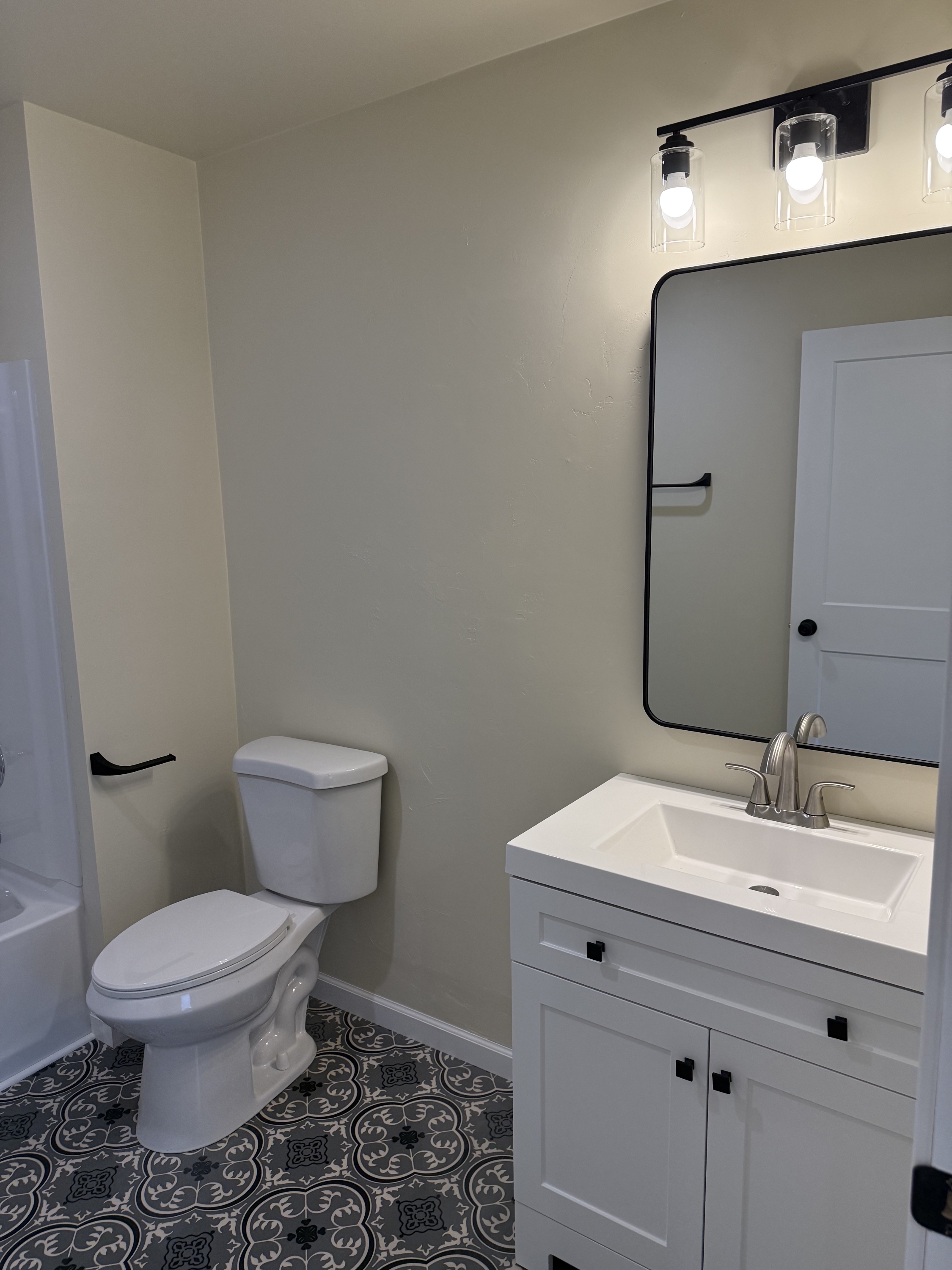 135 N 4th Ave unit 5 – photo 5